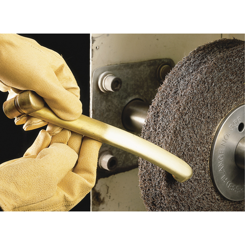 Meules de finition Scotch-Brite, 8" x 1", Arbre de 3" Superchem Industries