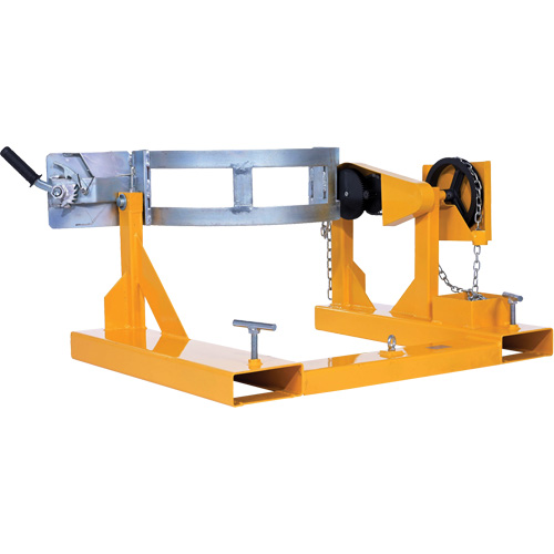 Porte-baril pour chariot &agrave; fourche, Pour 55 gal. US (45,8 gal imp&eacute;rial) Superchem Industries