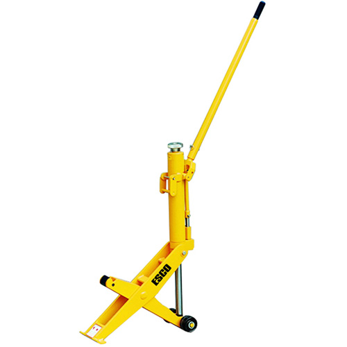 Cric robuste pour tracteurs et chariots &eacute;l&eacute;vateurs Superchem Industries