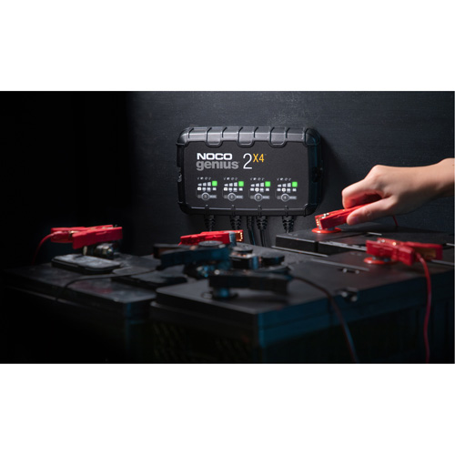 Chargeur de batterie 4 sorties de 8 A Genius 2X4 Superchem Industries