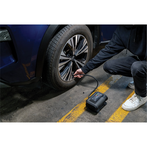 2000A Boost Air Jump Starter & 100 PSI Air Compressor Superchem Industries