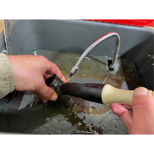 Brosse Atlasta pour pi&egrave;ces Superchem Industries