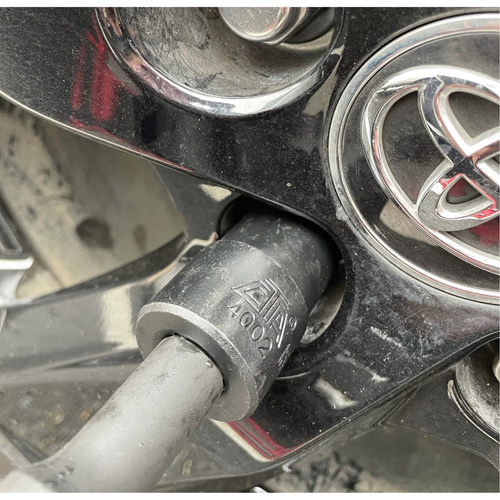 Emergency Lug Nut Remover Superchem Industries