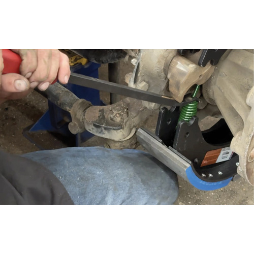 Fourche pour ressort de frein Superchem Industries