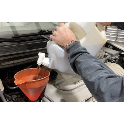 Low Profile Oil Dispenser, Polyethylene, 8 qt Capacity Superchem Industries
