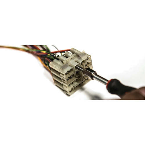 Ensemble universel de 23 outils pour bornes de connexion Superchem Industries