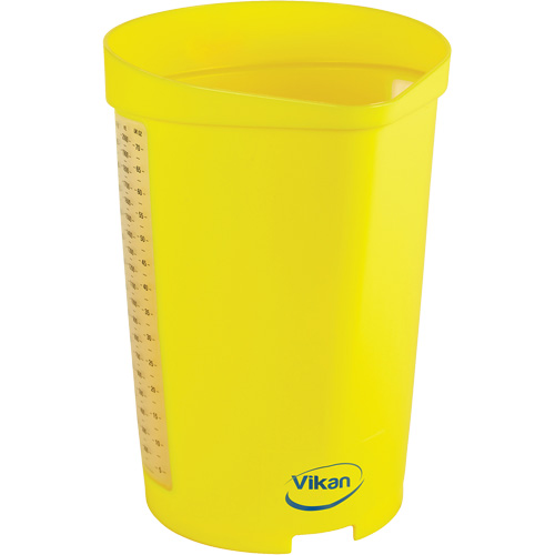 Cruche gradu&eacute;e, Plastique, Jaune, 65 oz Superchem Industries