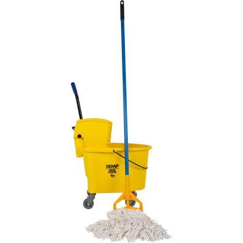 Ensemble abordable de vadrouille et seau avec t&ecirc;te de vadrouille de 16 oz, Pression lat&eacute;rale, 8,75 gal. US (35 pintes), Jaune Superchem Industries