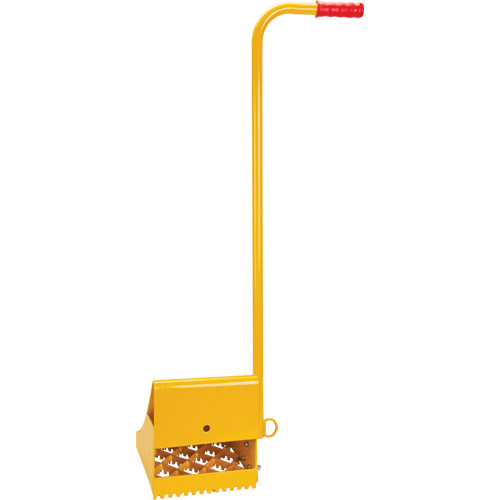 Cale de roue pour la glace avec poign&eacute;e ergonomique, Acier, Jaune, 8-1/16" la x 10-5/8" p x 8-13/16" h Superchem Industries