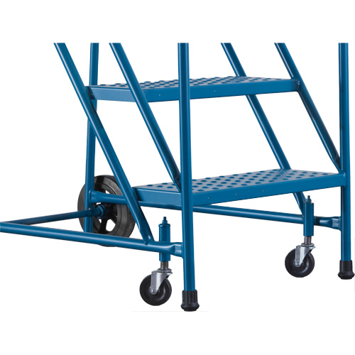 CSA-Certified Rolling Step Ladder, 4 Steps, 22" Step Width, 37" Platform Height, Steel Superchem Industries