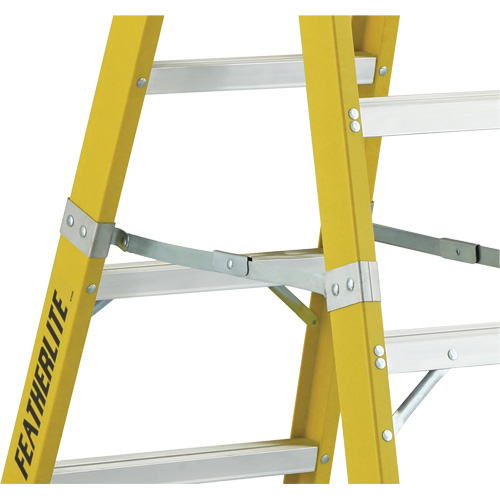 6600 Series Industrial Heavy-Duty 2-Way Stepladders, Fibreglass, 300 lbs. Capacity, 6' Superchem Industries