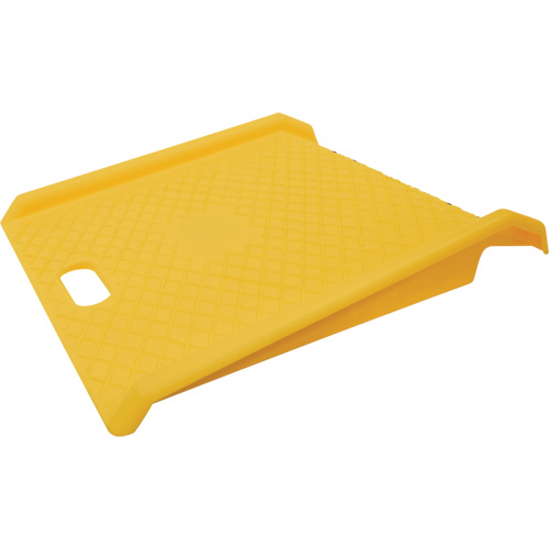 Rampe de trottoir portable en poly pour diable, Capacit&eacute; de 1000 lb, 27" la x 27" lo Superchem Industries