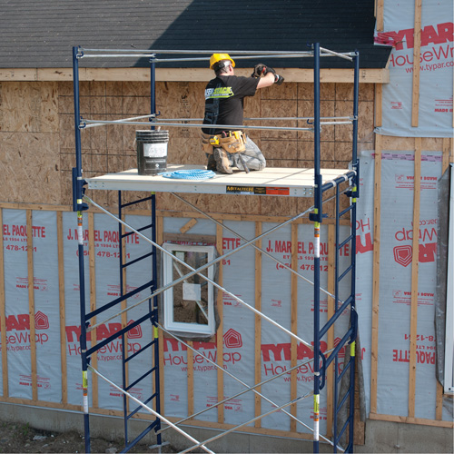 Tour d'&eacute;chafaudage compl&egrave;te avec roulettes, 66-2/10" p x 177-1/2" h Superchem Industries