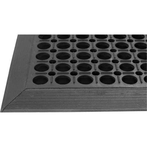 Tapis de s&eacute;rie Competitor, &agrave; fentes, 3' x 5' x 7/8", Noir, Caoutchouc naturel Superchem Industries