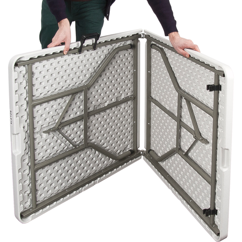 Table se pliant en deux, Rectangulaire, 72" l x 30" la, Poly&eacute;thyl&egrave;ne, Blanc Superchem Industries
