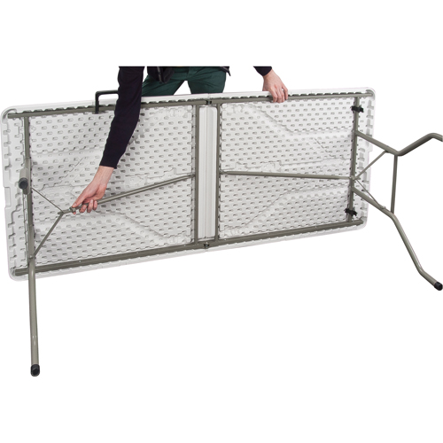 Table se pliant en deux, Rectangulaire, 72" l x 30" la, Poly&eacute;thyl&egrave;ne, Blanc Superchem Industries