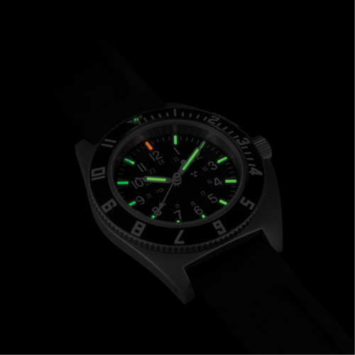 Montre Steel Navigator sur ensemble bracelet en caoutchouc noir de trois morceaux, Num&eacute;rique, &agrave; piles, 41 mm, Noir Superchem Industries