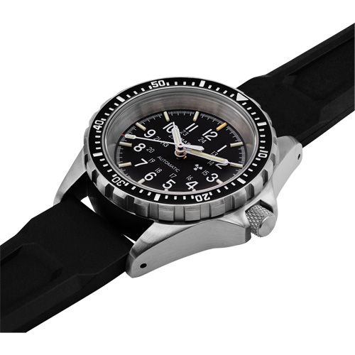 Montre Steel Navigator avec date sur ensemble bracelet en caoutchouc noir de trois morceaux, Num&eacute;rique, &agrave; piles, 36 mm, Noir Superchem Industries