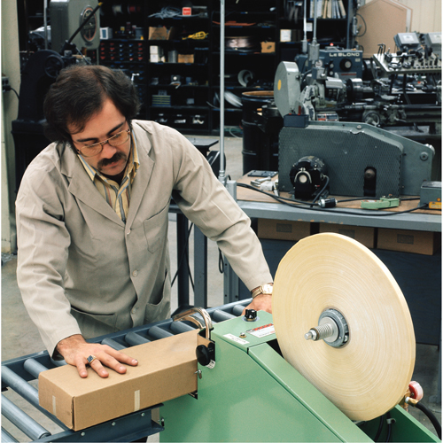 Rubans adh&eacute;sifs opaques 8934 Tartan, &eacute;paisseur 4 mils, 12 mm (1/2") x 55 m (180')  Superchem Industries