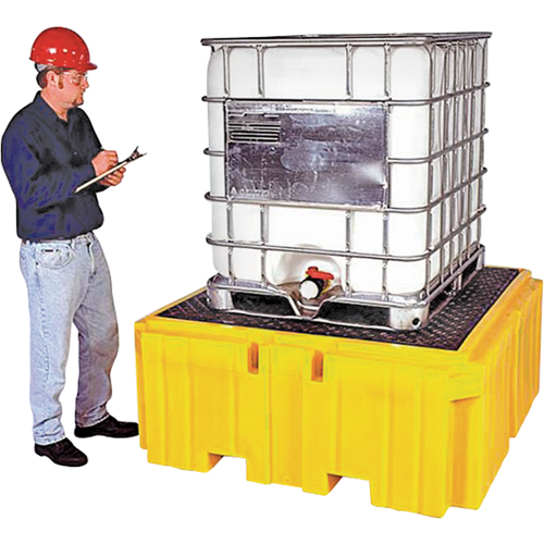 GRV Spill Pallet Plus avec drain, Capacit&eacute; de d&eacute;versement 365 gal. US, 62" x 62" x 28" Superchem Industries