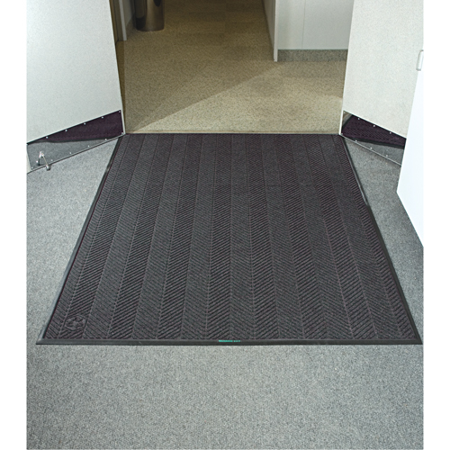 Waterhog&reg; Eco Elite Matting, Wiper/Scraper, 6' x 8' x 3/8", Grey Ash Superchem Industries