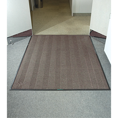 Tapis Waterhog Eco Elite, Essuie-pieds/grattoir, 3' x 5' x 3/8", Brun ch&acirc;taignier Superchem Industries