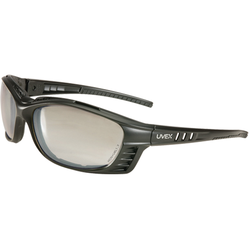 Lunettes de s&eacute;curit&eacute; Uvex Livewire, Lentille Transparent, Antibu&eacute;e, R&eacute;pond ou surpasse la norme CSA Z94.3 Superchem Industries