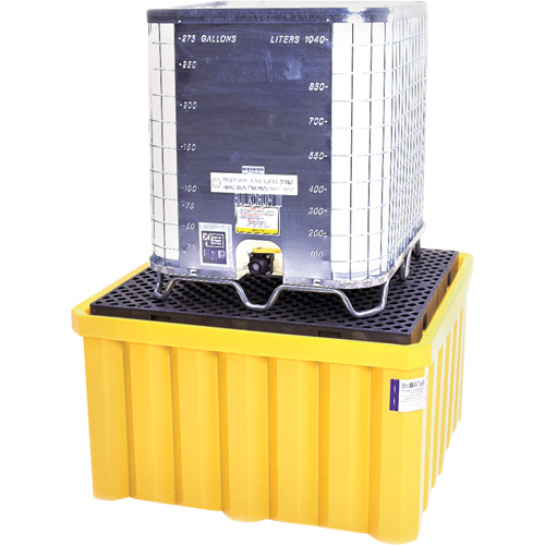 Palette antid&eacute;versement avec drain Ultra-IBC Spill Pallet , Capacit&eacute; de d&eacute;versement 400 gal. US, 58,75" x 58,75" x 33" Superchem Industries