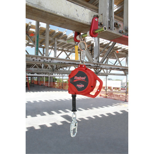 Cordage de s&eacute;curit&eacute; autor&eacute;tractable Rebel, 33', Acier galvanis&eacute;, Pivotant Superchem Industries