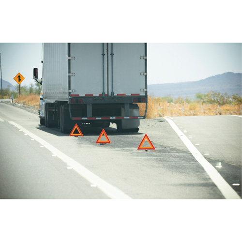 Ensemble de r&eacute;flecteurs triangulaires Superchem Industries