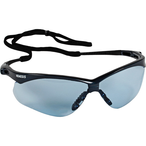 Lunettes de s&eacute;curit&eacute; Nemesis de Kleenguard, Lentille Bleu p&acirc;le, Anti-&eacute;gratignures, ANSI Z87+/R&eacute;pond ou surpasse la norme CSA Z94.3 Superchem Industries