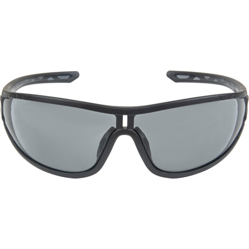 Lunettes de s&eacute;curit&eacute; de s&eacute;rie Z3000, Lentille Grise/fum&eacute;e, Anti-&eacute;gratignures, ANSI Z87+/R&eacute;pond ou surpasse la norme CSA Z94.3 Superchem Industries