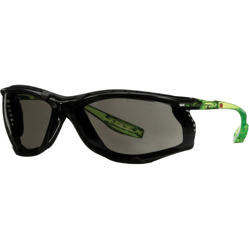 Lunettes de s&eacute;curit&eacute; de s&eacute;rie Solus CCS, Lentille Gris, Antibu&eacute;e/Anti-&eacute;gratignures, R&eacute;pond ou surpasse la norme CSA Z94.3 Superchem Industries