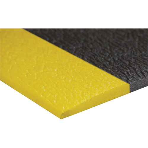 Tapis antifatigue Airsoft, Rugueux, 3' x 5' x 3/8", Noir/Jaune, &eacute;ponge en PVC Superchem Industries