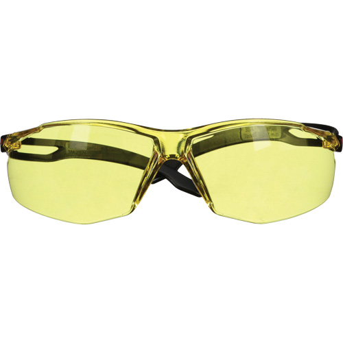 Lunettes de s&eacute;curit&eacute; s&eacute;rie 500 SecureFit, Lentille Ambr&eacute;e, Antibu&eacute;e/Anti-&eacute;gratignures, ANSI Z87+/R&eacute;pond ou surpasse la norme CSA Z94.3 Superchem Industries