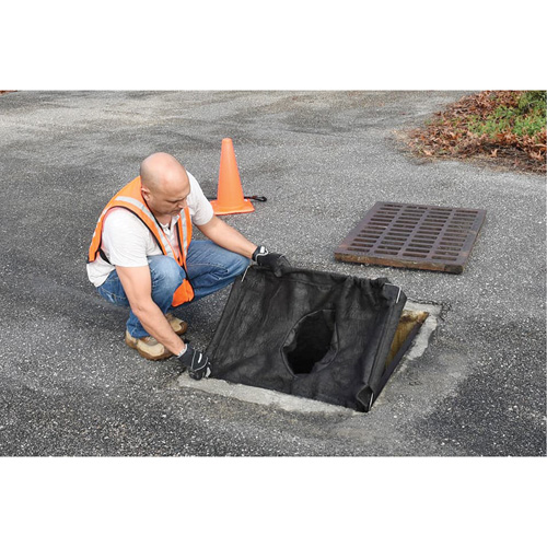 Bac de r&eacute;tention carr&eacute; Ultra-Drain Guard avec orifice de trop-plein, Huile & s&eacute;diments, 16" - 28" lo x 20" - 36" la Superchem Industries