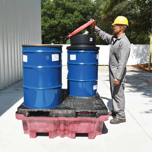 Ultra-Spill King palette de d&eacute;versement &agrave; pont plat, 4 barils, Capacit&eacute; de d&eacute;versement 85 gal. US, 51" x 51" x 17,5" Superchem Industries