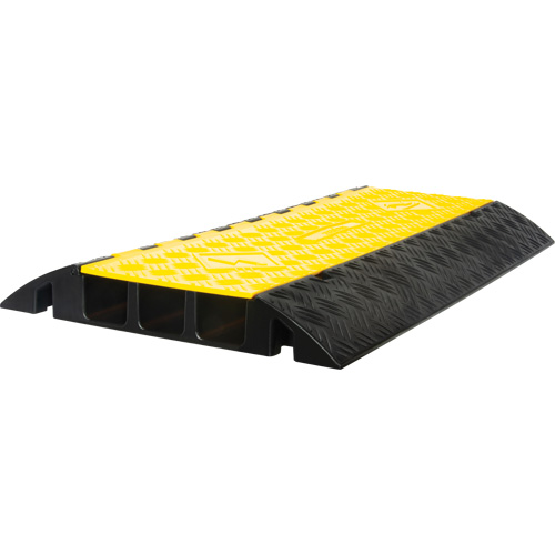 Protecteur de c&acirc;bles en polyur&eacute;thane, 3 canaux, 35,43" lo x 19,69" la x 3" h Superchem Industries