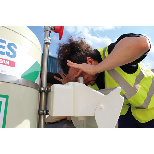 Douche d'urgence mobile et ind&eacute;pendant avec douche oculaire et faciale, Capacit&eacute; 30 gal., Conformit&eacute; Aucune Superchem Industries