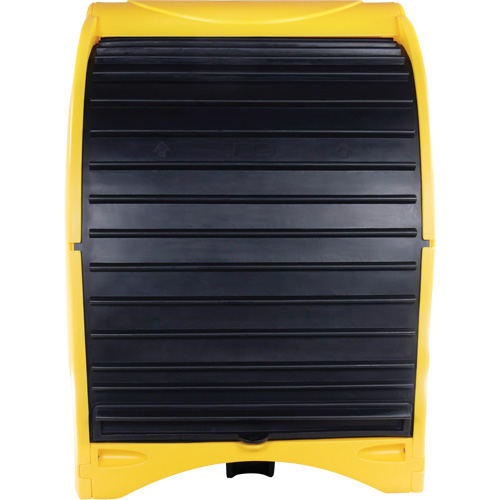 Palette contre les d&eacute;versements &agrave; couvercle dur pour 4 barils, 68,11" lo x 61,61" la x 83,07" h, Capacit&eacute; de charge 1433 lb Superchem Industries