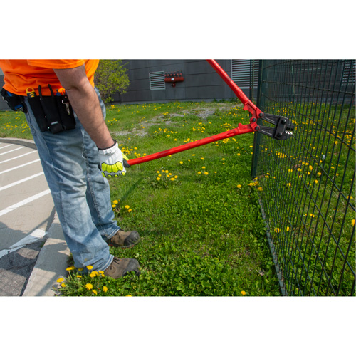 Coupe-boulons, 18" l, Coupe centrale Superchem Industries