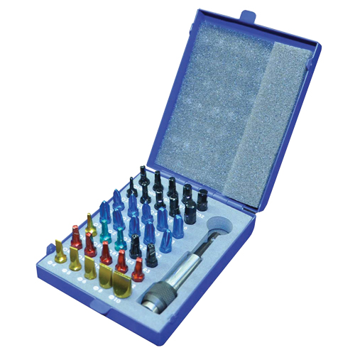 Jeu d'embouts &agrave; ins&eacute;rer de couleur avec boîtier en m&eacute;tal Superchem Industries