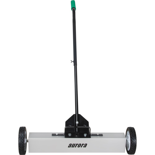 Balayeuse magn&eacute;tique &agrave; pousser, 24" la Superchem Industries