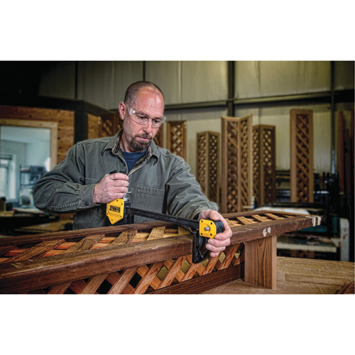 Serre-joint tr&egrave;s grand &agrave; g&acirc;chette, 24" (610 mm) Superchem Industries