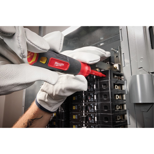 Tournevis &agrave; embouts interchangeables &agrave; tige articul&eacute;e isol&eacute; 1000 V, 2-en-1, 8-4/5" lo, Prise Coussin&eacute;e Superchem Industries