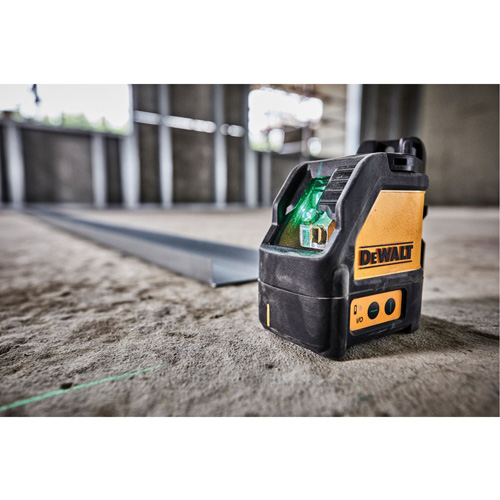 Laser vert en croix Superchem Industries