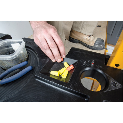 Tablette &agrave; outils pour &eacute;chafaudage Superchem Industries