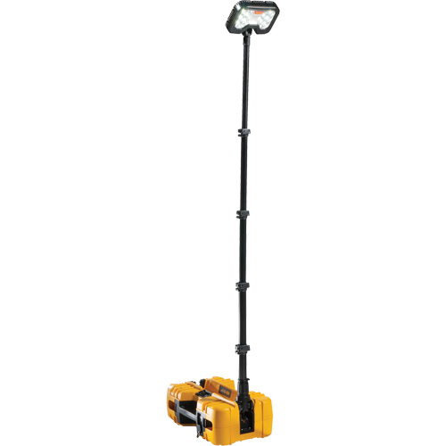 Syst&egrave;mes d'&eacute;clairage &agrave; distance 9490, DEL, 53,3 W, 6000 lumens, Boîtier en Plastique Superchem Industries