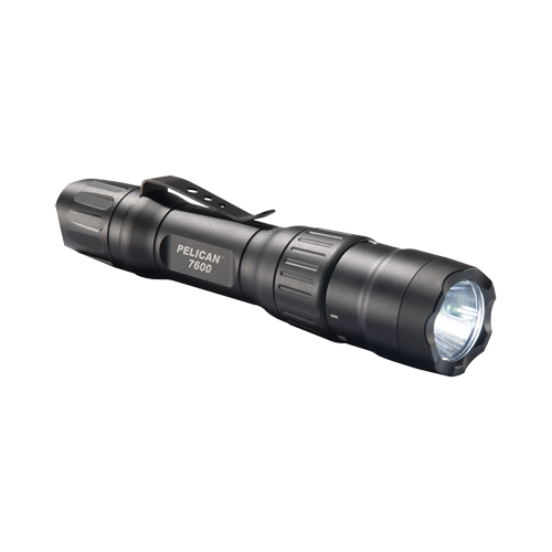 Lampe de poche tactique 7600, DEL, 944 lumens, Piles CR123 Superchem Industries
