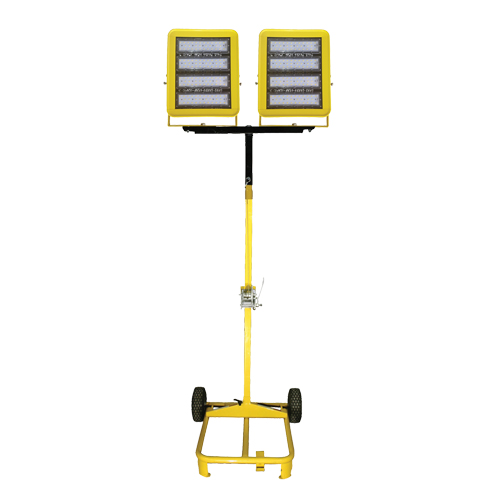 Chariot d'&eacute;clairage &agrave; deux t&ecirc;tes avec treuil, DEL, 400 W, 60 000 lumens, Boîtier en Aluminium Superchem Industries